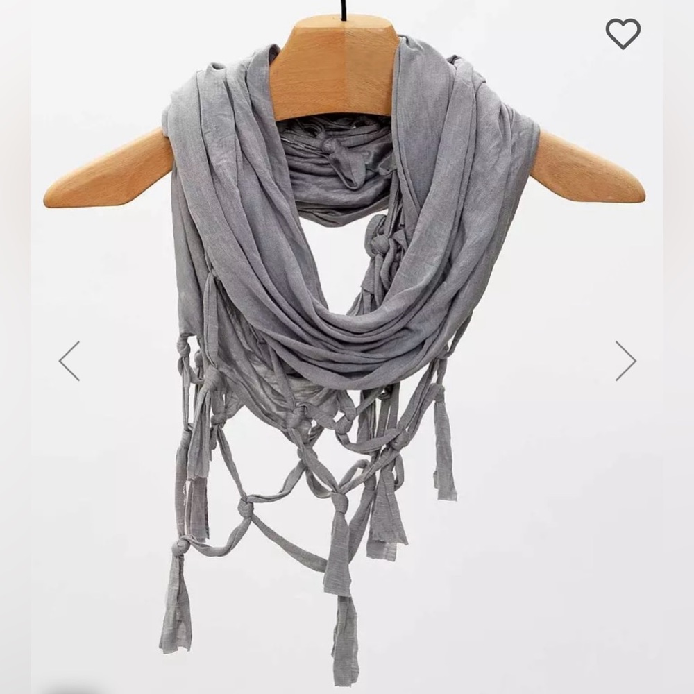 Collection 18 Eighteen Knotted Tassel Scarf